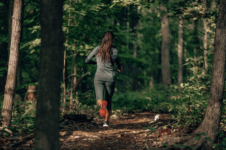 Der Natur entgegenlaufen: Schuhe, die helfen, die Erde zu regenerieren