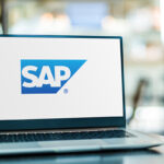 sap-veröffentlicht-ambitionierten-umstrukturierungsplan-mit-schwerpunkt-auf-ai,-stellt-einen-anstieg-der-aktienwerte-vor