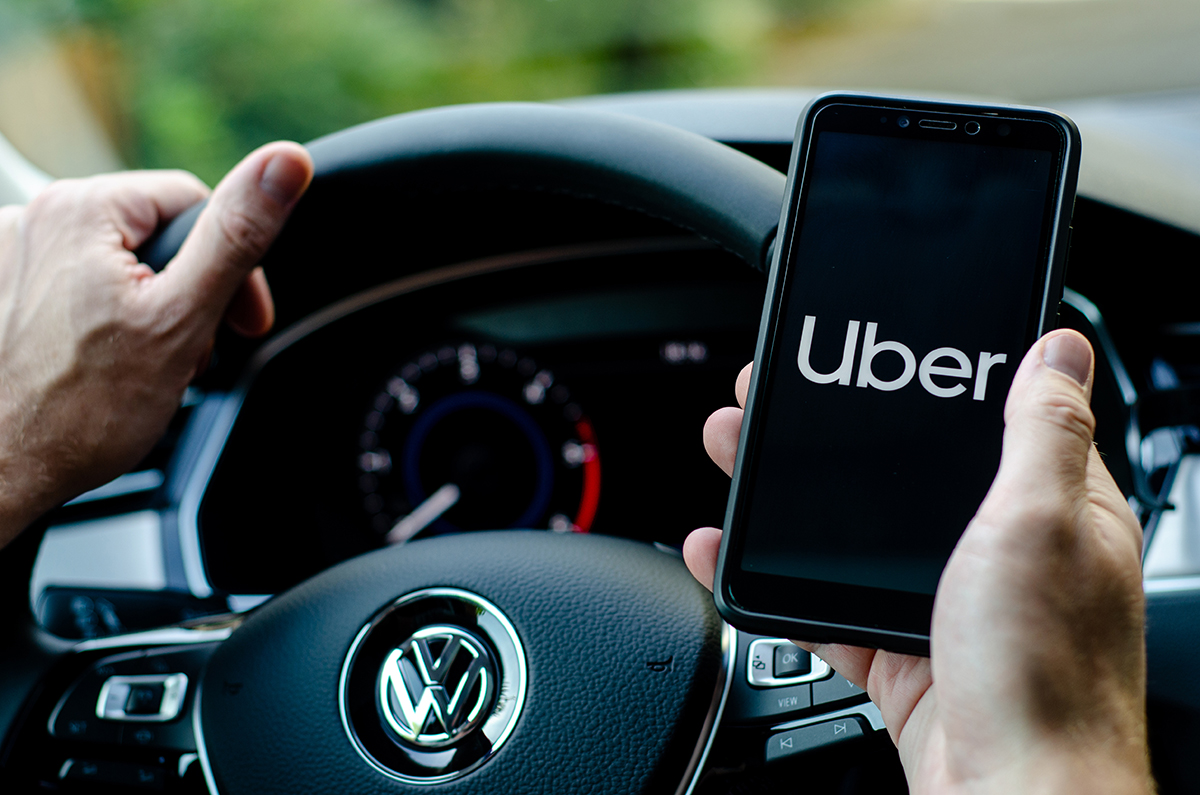uber-und-lyft-stehen-vor-einem-rechtsstreit-um-den-status-der-gig-arbeiter