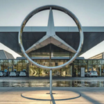 absatzkrise-bei-mercedes-luxusstrategie-unter-druck